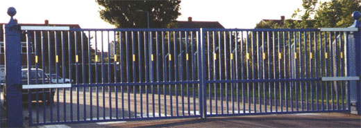 Industrial hinged gate