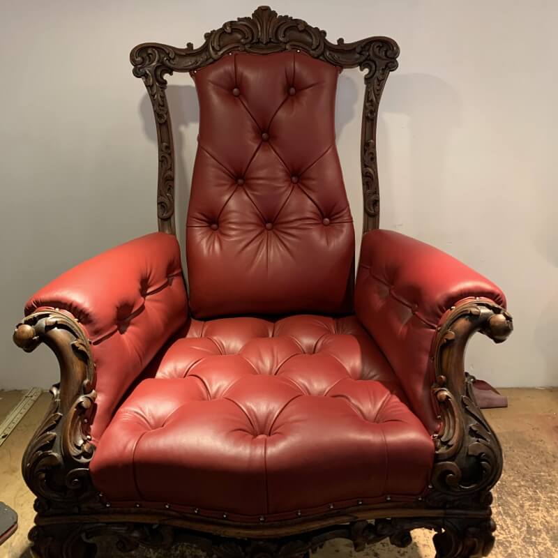 Refurbished Leather Throne