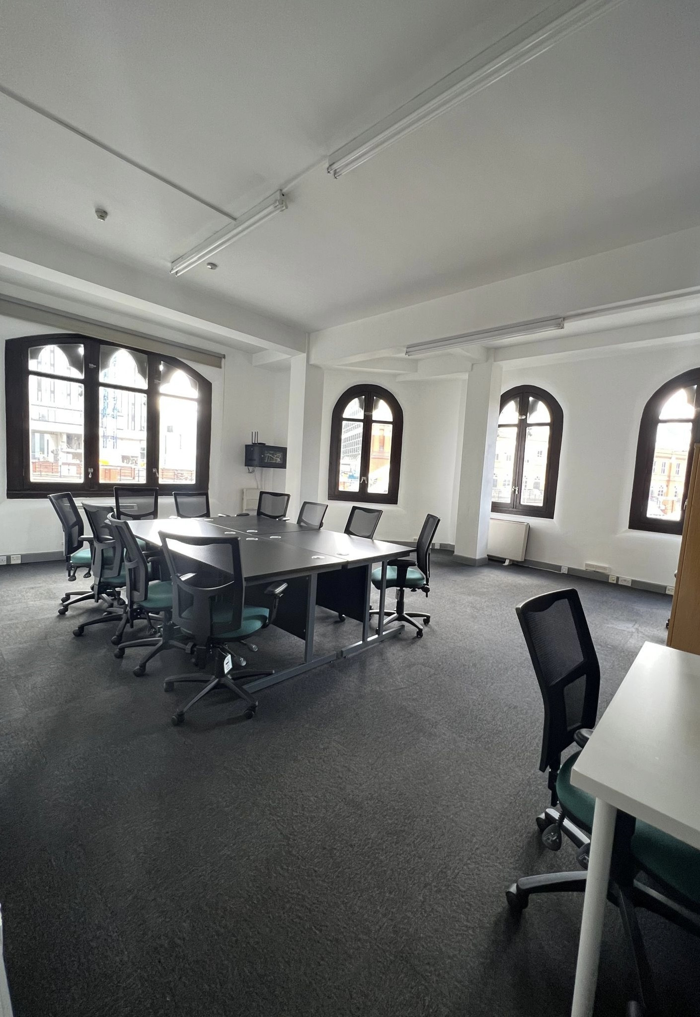 Serviced office space to rent
