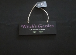 Witch’s Garden, Cat Lovers Welcome Sign