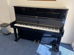 Yamaha U1