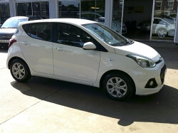 2016 LV66LME HYUNDAI i10 SE 5 DOOR 1.2 AUTOMATIC 