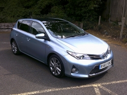 2015 RX65SRO AURIS 1.8 EXCEL HYBRID AUTOMATIC 5 DOOR