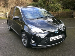 2017 GU67YHR YARIS 1.5 EXCEL HYBRID AUTOMATIC 5 DOOR
