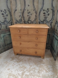 Stunning 2/3 chest of drawers SOLD