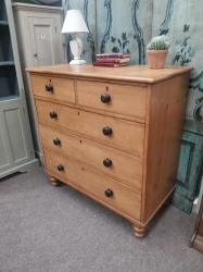 Victorian pine 2/3 chest of drawers RESERVED