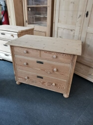 2/2 chest of drawers