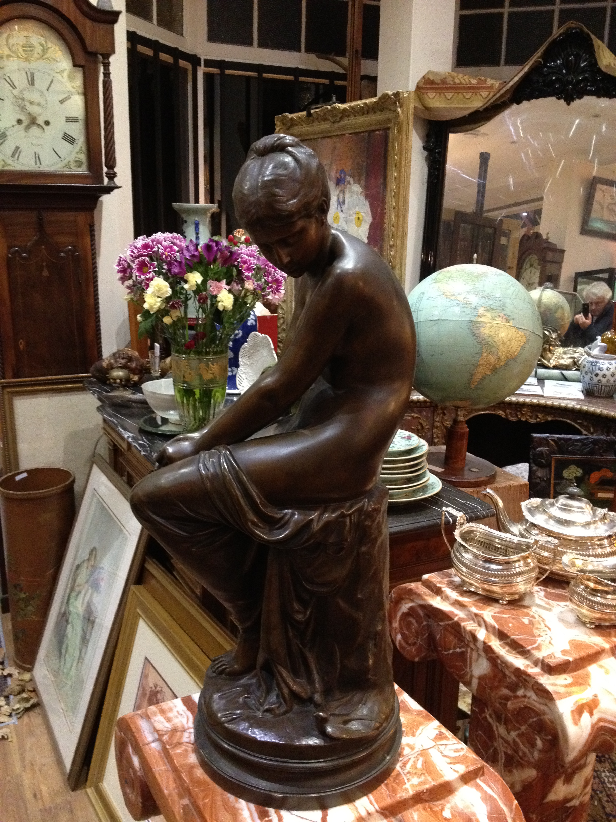 Sculpture of woman sitting